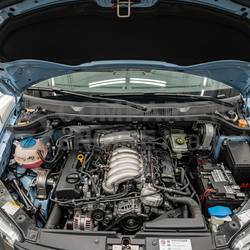 Volkswagen Transporter V Van CAAD 2.0L Engine (2011) - Reliable Performance